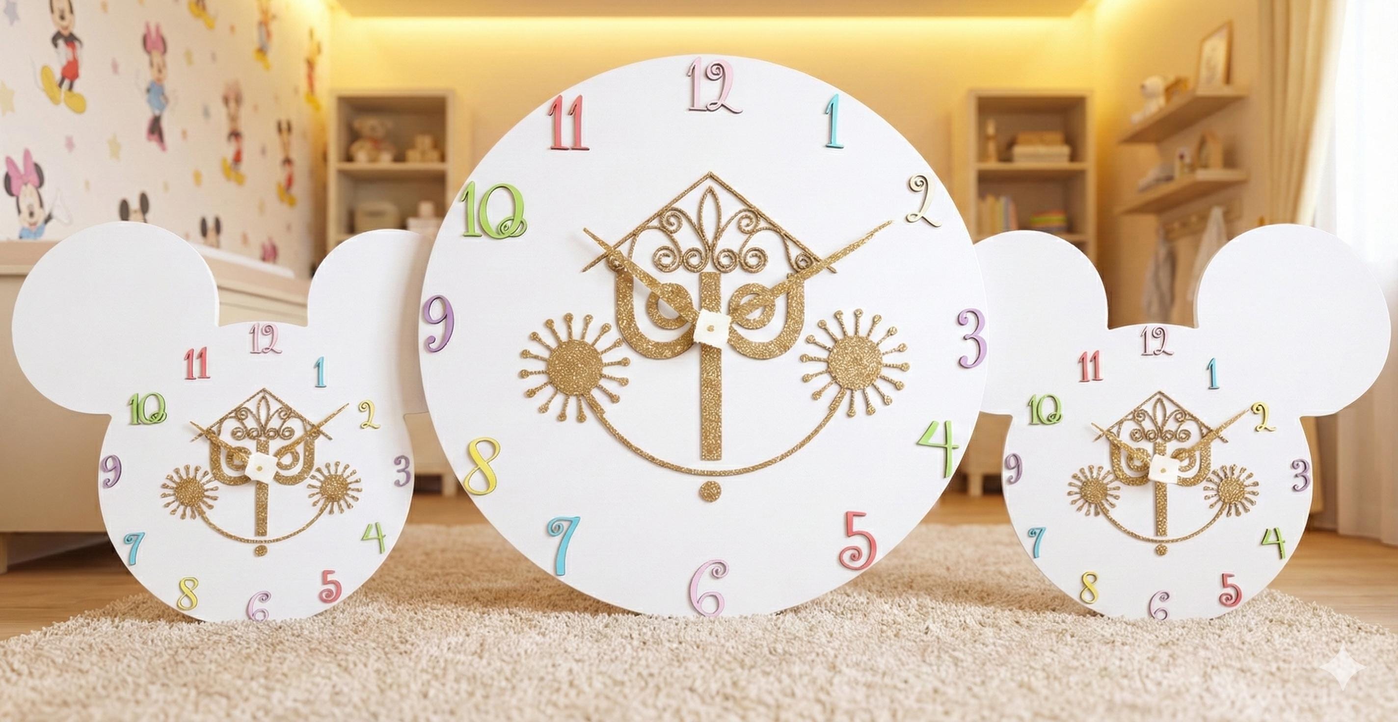 ディズニー風木製時計：「イッツ・ア・スモールワールド」の子供部屋