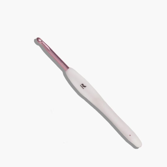 crochet hook size for wedding dress buttons Crotchet hook dress help!