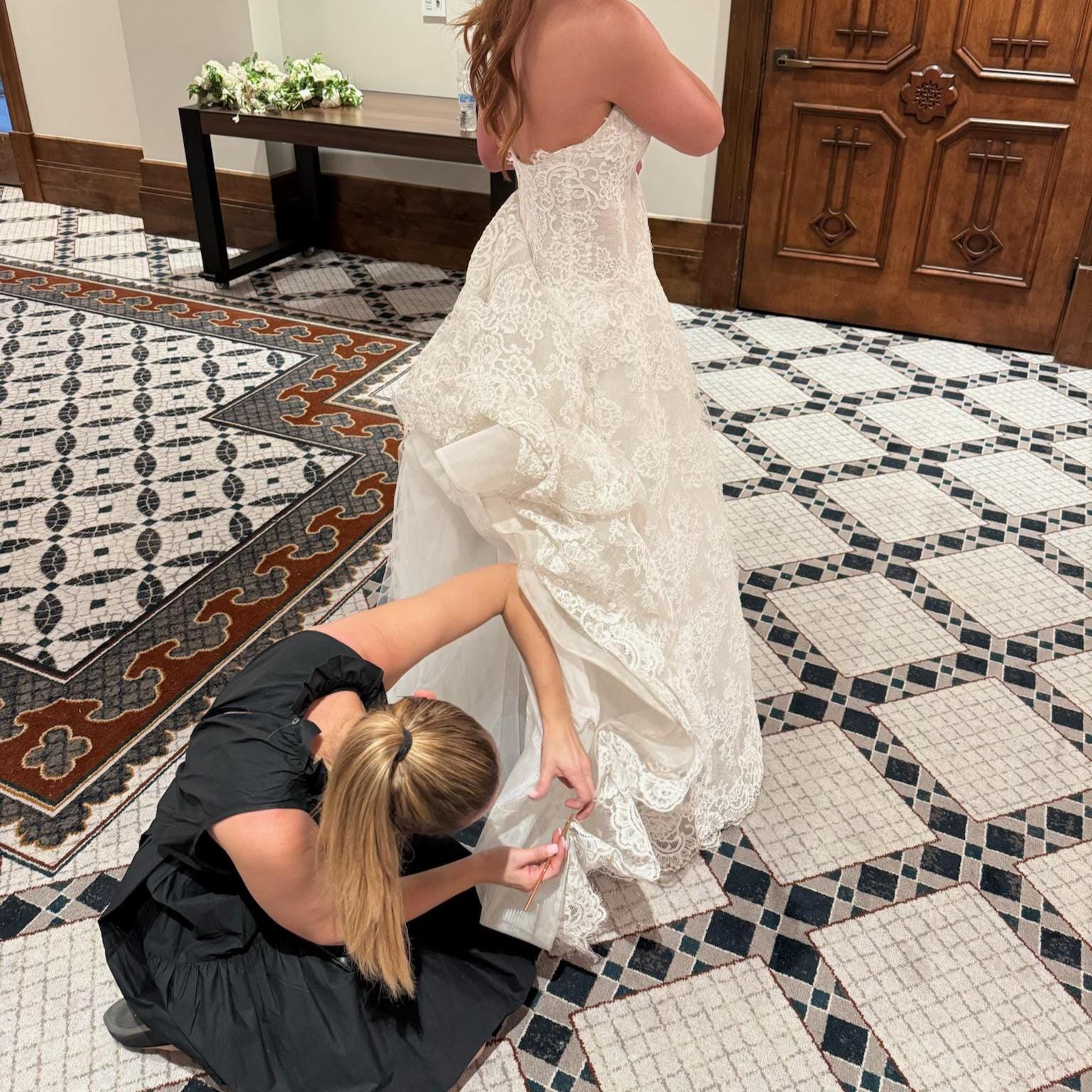 best size crochet hook for wedding dress buttons How to use a crochet hook to button wedding dress and smooth out the back!  Call us @ 214-972-5500 to start your alterations!  #alinaalteration  #alterationspecialist #alterationsweddinggown