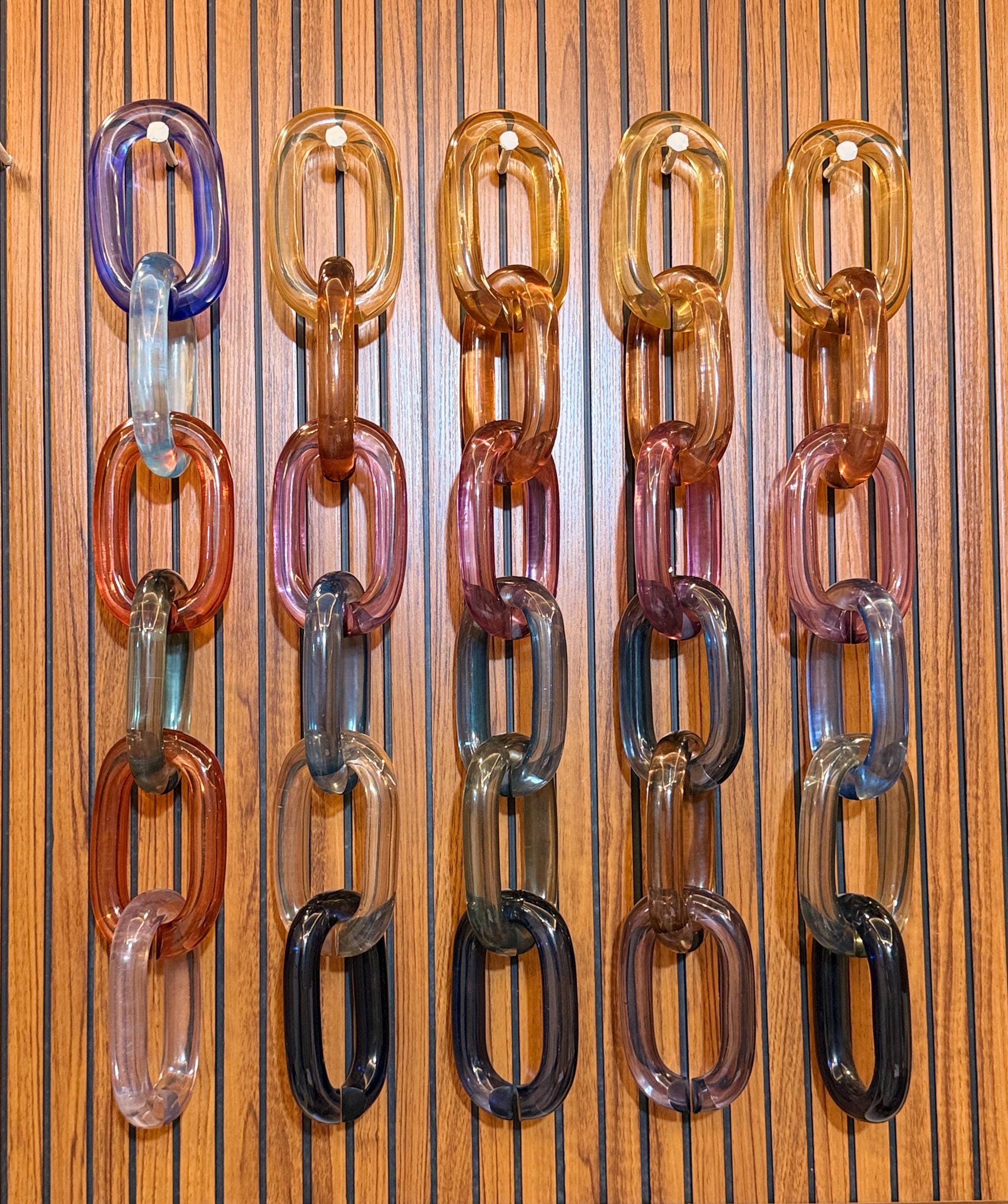 Luxury Resin Chain Link Wall Decor Acrylic Curated Loop Wall Hanging ...