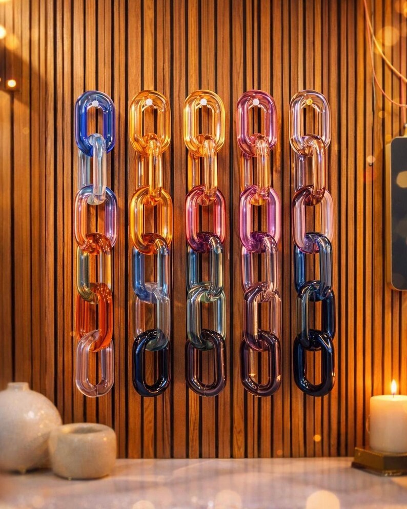 Luxury Resin Chain Link Wall Decor Acrylic Curated Loop Wall Hanging ...