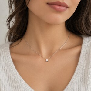 Personalized Initial Necklace in Gold, Custom Letter Charm Jewellery, Dainty Minimalist Necklace, Gift for Her, Birthday or Friendship Gift Silver