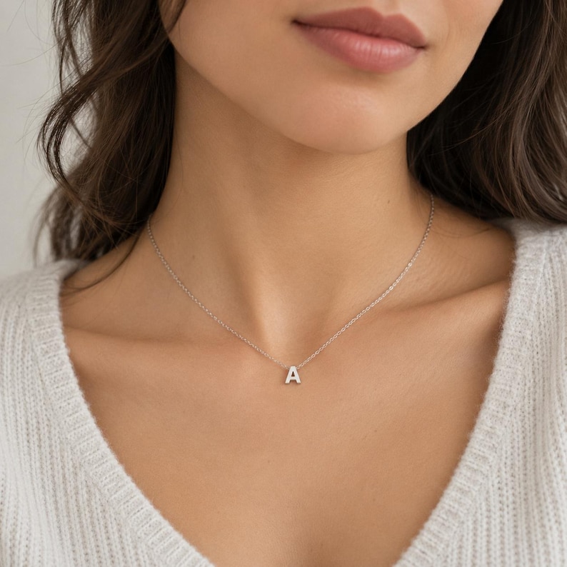 Personalized Initial Necklace in Gold, Custom Letter Charm Jewellery, Dainty Minimalist Necklace, Gift for Her, Birthday or Friendship Gift Silver