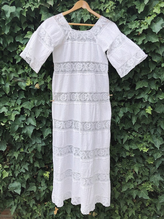 Vintage Mexican wedding dress embroidered white dr