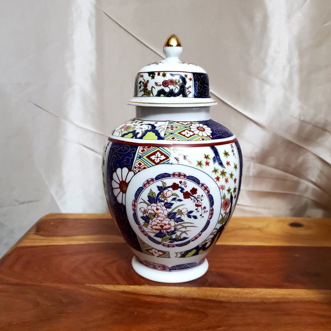 Imari Empress Blue and Red Flowers Gold Inlay Japanese Ginger Etsy