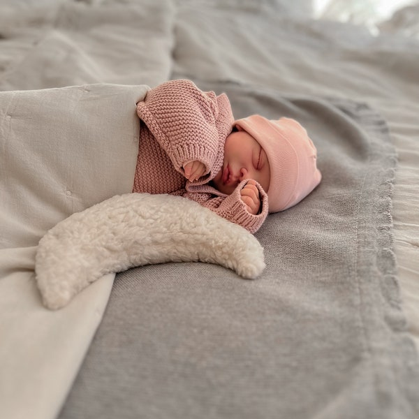 Traubenkernkissen Mond klein creme | Teddyplüsch | für Babys - baby wärmekissen in mondform bauchweh koliken - teddystoff cremeweiss