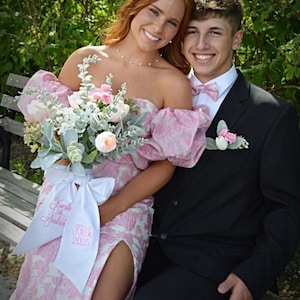 Monogrammed Bouquet Sash: Silk Ribbon Prom Homecoming Wedding Embroidered Bow image 6