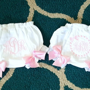 Bow Bloomers Monogrammed White Eyelet Bloomers Diaper Cover Classic Baby Girl Bloomers Personalized Gift Baby Shower Gift Newborn Gift