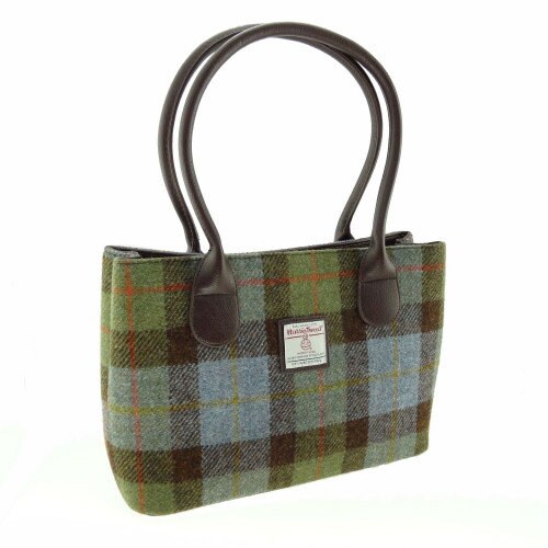 CÉLINE Classic Bags & Handbags for Women for sale