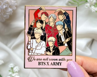 BTS Love Polaroid Pin vorbestellen