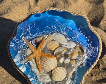 Maritime shell sculpture made from genuine beachcombing finds and resin | "Heart of the Baltic Sea" | Blue color | Cockle artwork