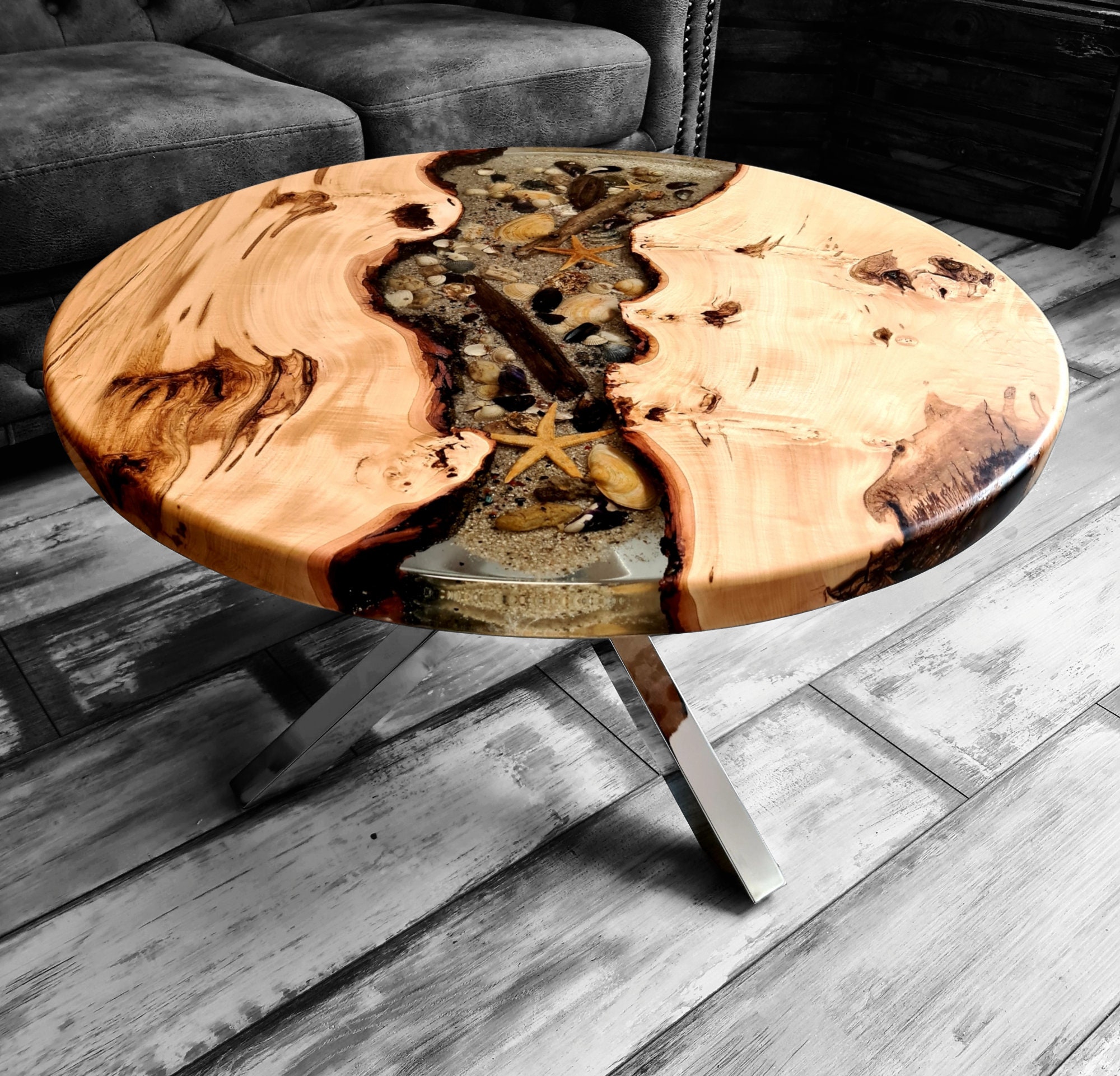 Round coffee table with crossed hairpin legs, river glass and glowing in  the dark epoxy resine - Fine Wooden Creations