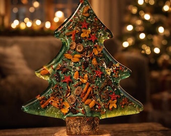 A Christmas tree made of olive wood with LED lighting, "One-sided" artwork, 40 cm high, named "Star Wood". Available to order.
