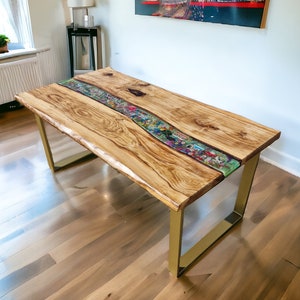 A montrer, table à manger fleurs, table de salon, table en résine époxy, table rivière, en bois de chêne, art en résine, VENDU