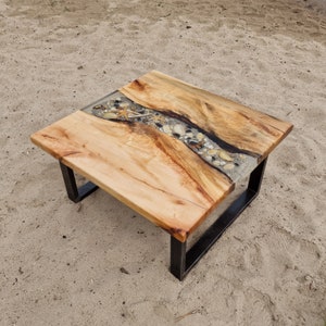 Maritimer Couchtisch Sofatisch LED Meerdesign Epoxidharz Tisch Kunstwerk aus Linde nach Kundenwunsch Bild 1