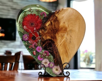 Echt Blüten Herz aus Lindenholz Kunstwerk Resinart