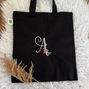 Einkaufstasche personalisiert  Monogramm Geschenk Weihnachten Geburtstag Accessoires Tasche Jutebeutel stoffbeutel Blumen floral bestickt