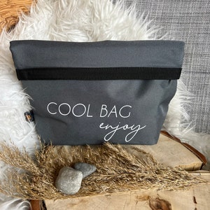 Cool Bag Kühltasche klein Lunchbag Geschenk Geburtstag Accessoires bedruckt grau mit Verschluss Einschulung Sommer Urlaub Strand Bild 7