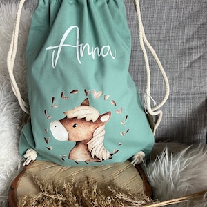 Turnbeutel personalisiert mit Namen Pferd Pony floral Blumen Wechselwäsche Schule Kindergarten Urlaub Beutel Geschenk Geburtstag Gymbag