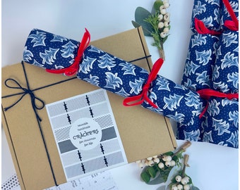 Galletas navideñas reutilizables con estampado azul de Liberty Dancing Trees
