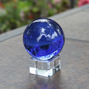 6 cm Crystal Ball,Blue Leaded Crystal glass Gazing crystal ball sphere divination,Clear ball,2 inches diameter ball,blue ball