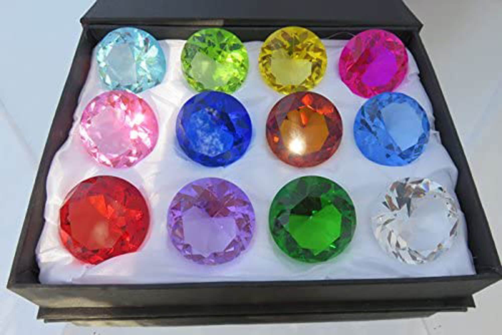 【希少】テレジアンタール　オーナメント　ペーパーウェイト　クリスタル　アート 誕生石ペーパーウェイト ガラスダイヤモンド 40mm クリスタルアート