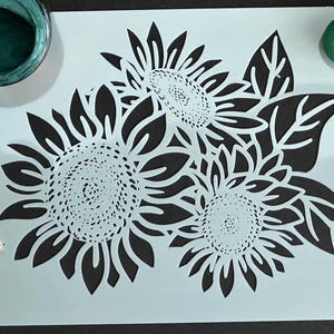 Stencil girasole. A5 125 micron mylar. Per dipingere mobili, tessuti, piastrelle, scrapbooking, incisioni, murales, arte e artigianato, clicca per dipingere