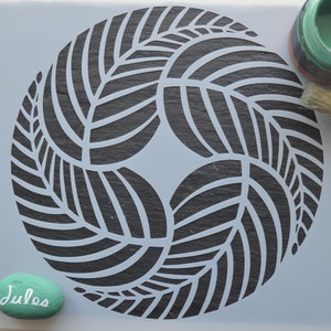 Cirkelvormig mandala-stencil. A3. Rond sjabloon voor het schilderen van meubels, stof, muurkunst, tegels, gelaagdheid, plakboek.