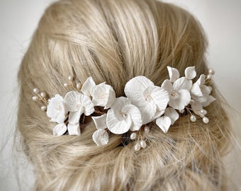 Bridal haircomb, Bridal headpiece, Bridal hair accessories, haircomb, floral, flower haircomb,