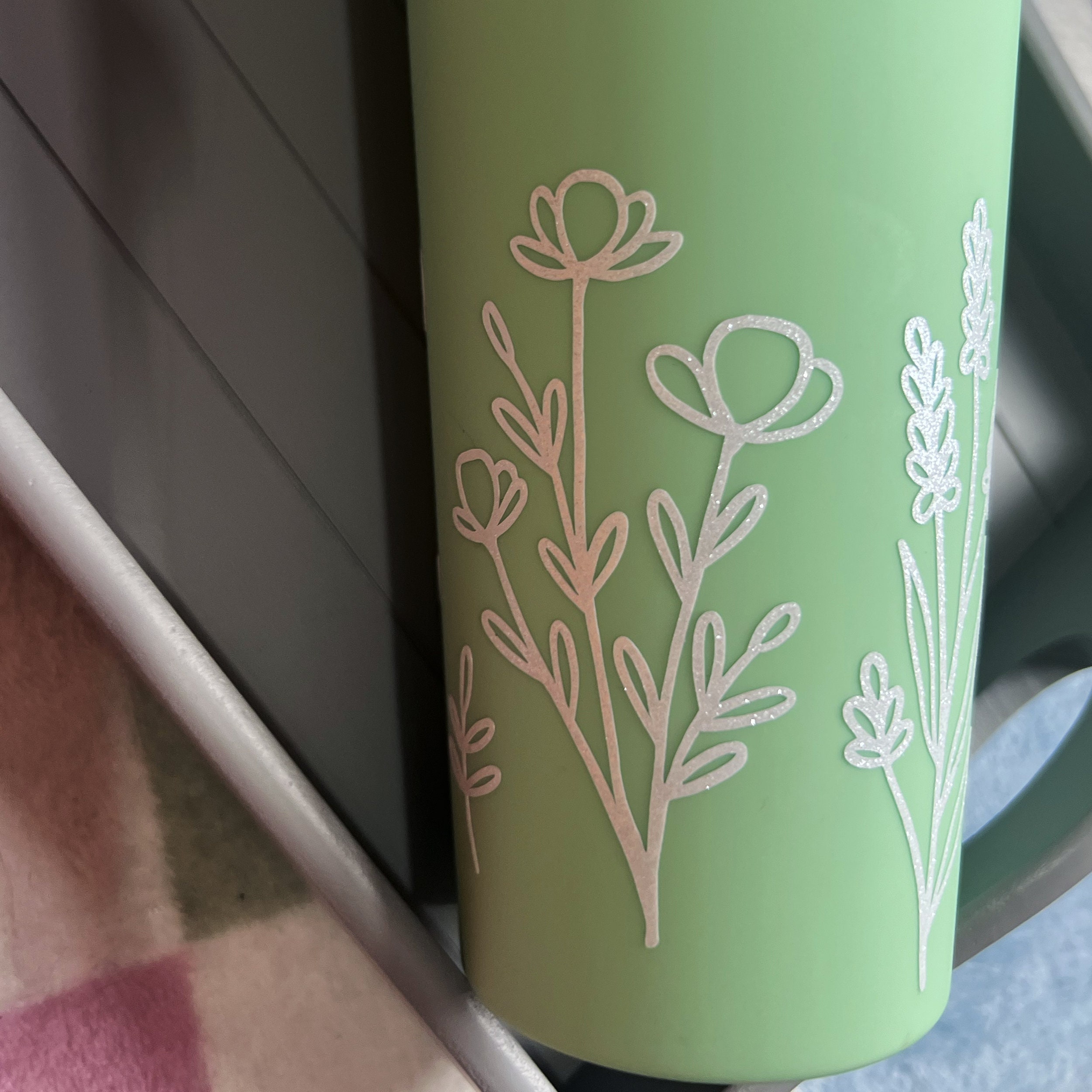 20 oz hyper glass sports water bottle Ice Shaker 20oz Sport Bottle main image 0