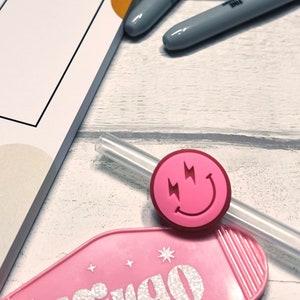 Pink Lightning Smile Straw Charm | Smiley Face PVC Rubber Straw Topper | Pretty Cold Cup Accessories | Fits Most Universal Straws