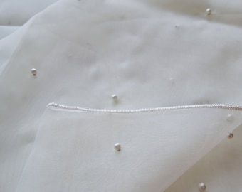 Tela de organza color marfil con perlas - Para novias, estolas de boda, velos y vestidos.