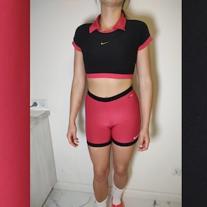 NIKE Set Sporty Costume Vintage Pink Top and Biker Shorts Hard Nylon size M