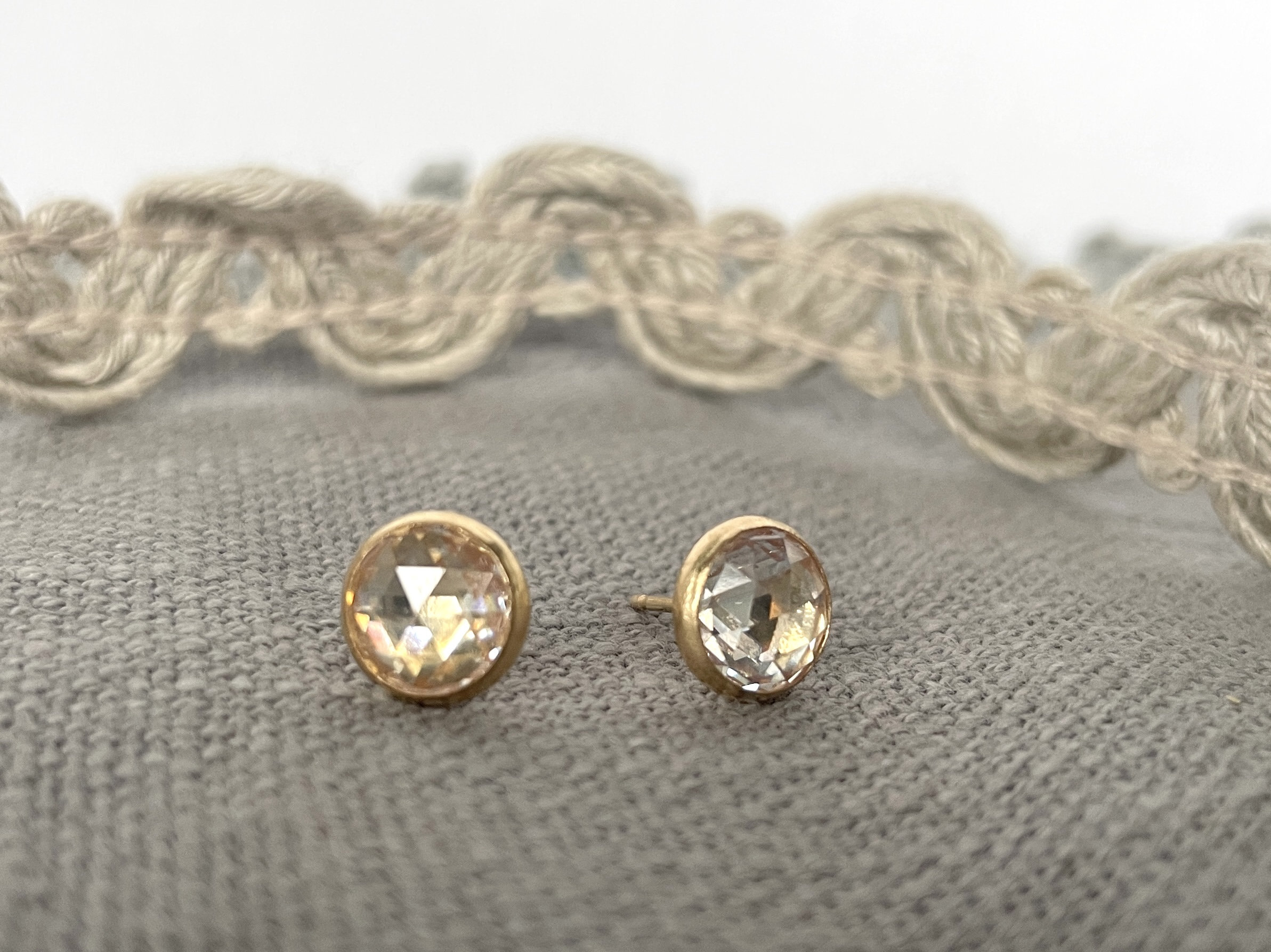 14K Yellow Gold and Cubic Zirconia Stud Earrings, Silicone Pushback 2.5mm