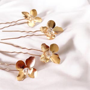 Elegant gold Flower Hair Pins with crystal Centres - Set of 4 Bridal and Occasion hair pins