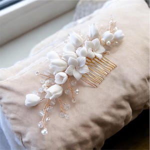 Bohemian bridal hair comb, Porcelain flower bridal hair comb with pearls and crystals