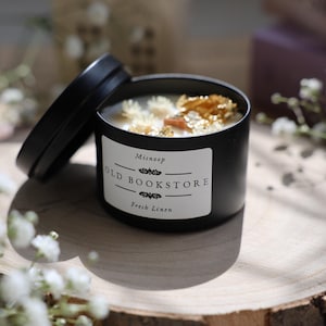 Old Bookstore | Soy wax | Fresh linen | Scented candle | Book candle | Bookishcandle