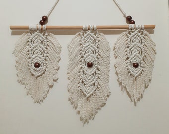 macrame wall hanging,macrame feather,boho wall decor,hanging feathers,small macrame