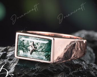 Anillo de oro rosa macizo de 14 quilates para hombre, alianza de boda minimalista, anillo de ágata musgosa, piedra preciosa verde auténtica, alianza de aniversario de boda, anillo de promesa para él.