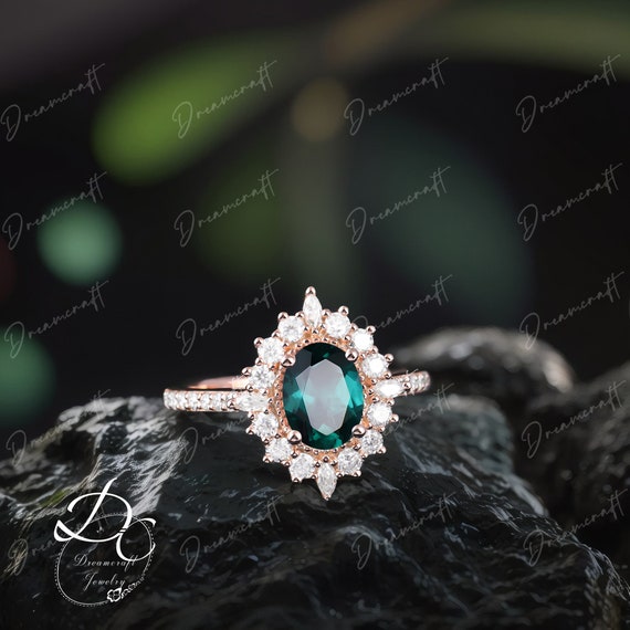 Emerald Engagement Ring Vintage Oval Cut Engaement Ring 14K Rose Gold  Unique Moissanite Diamond Wedding Ring Anniversary Ring For Her