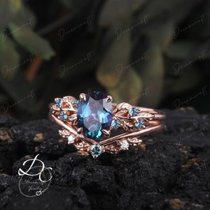 Art Deco Leaf Rose Gold Alexandrite Engagement Ring Sets Nature Inspired Cluster Promise Ring Green Gemstone Branch Bridal Set Jewelry Gift image 3