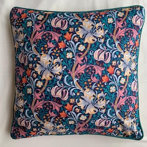 William Morris Golden Lily   - Piped Edge finish.