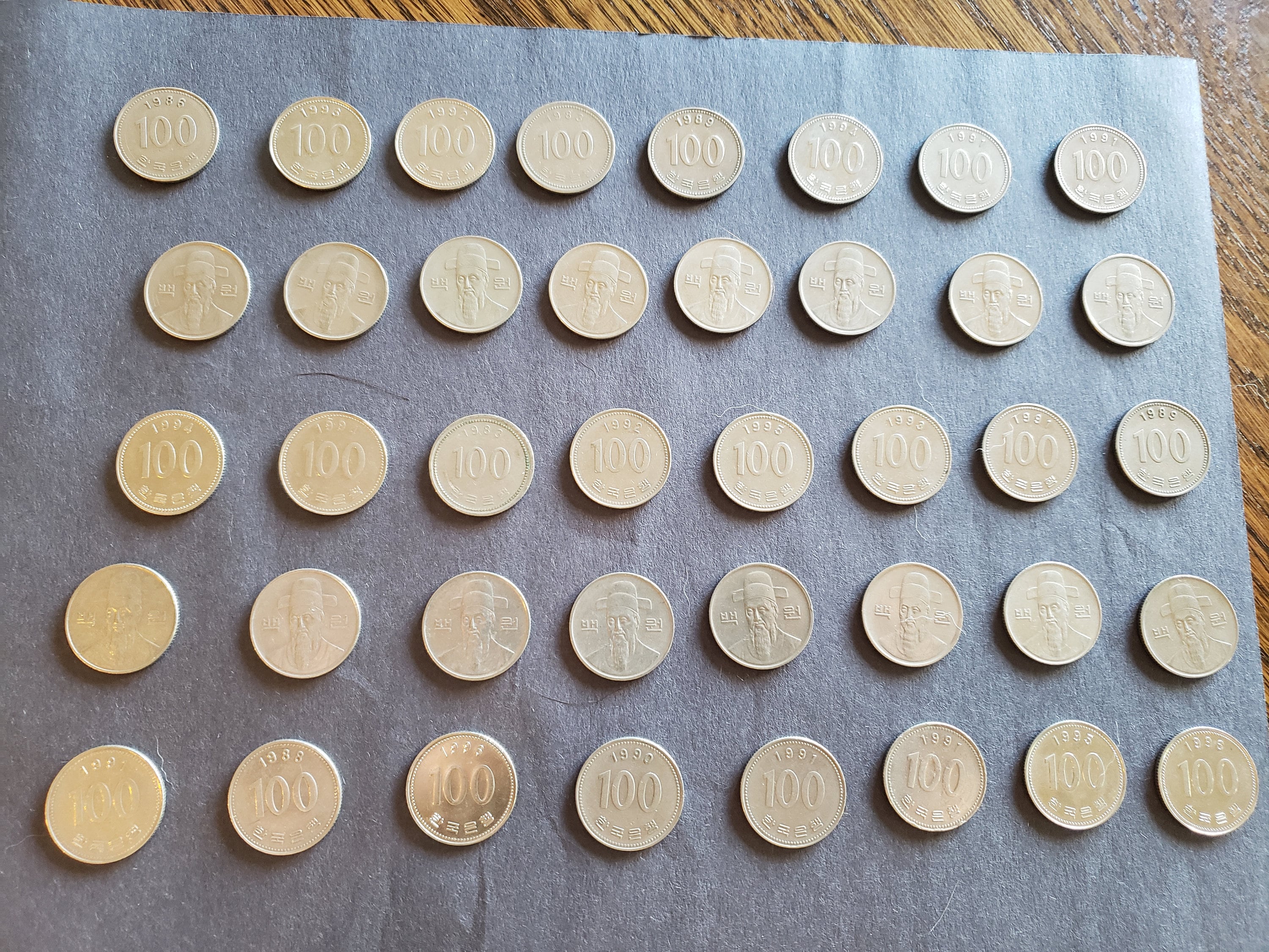 NERUS韓国 50,000ウォン紙幣 4枚セット +おまけ旧貨幣 516rQHJiDHL._UF350,350_QL80_.jpg