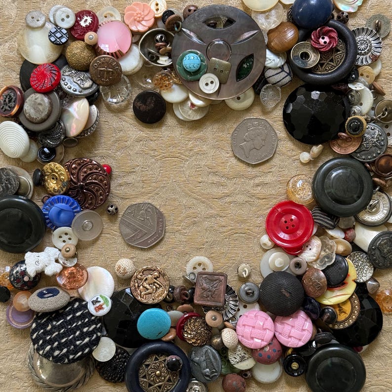 Antique Buttons, All Damaged or Broken, Suitable for Crafting (ref. 007 ...