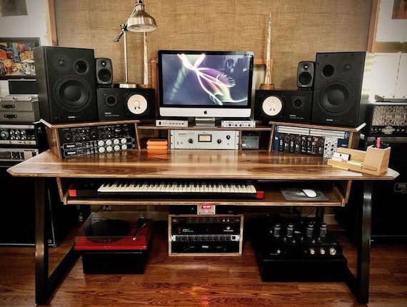 This Desk Is Fully Loaded With Powerful Studio By @houstnwehavuhoh  #musicproducer #musicstudi… Home Studio Ideas, Home Studio Setup, Recording  Studio Home 