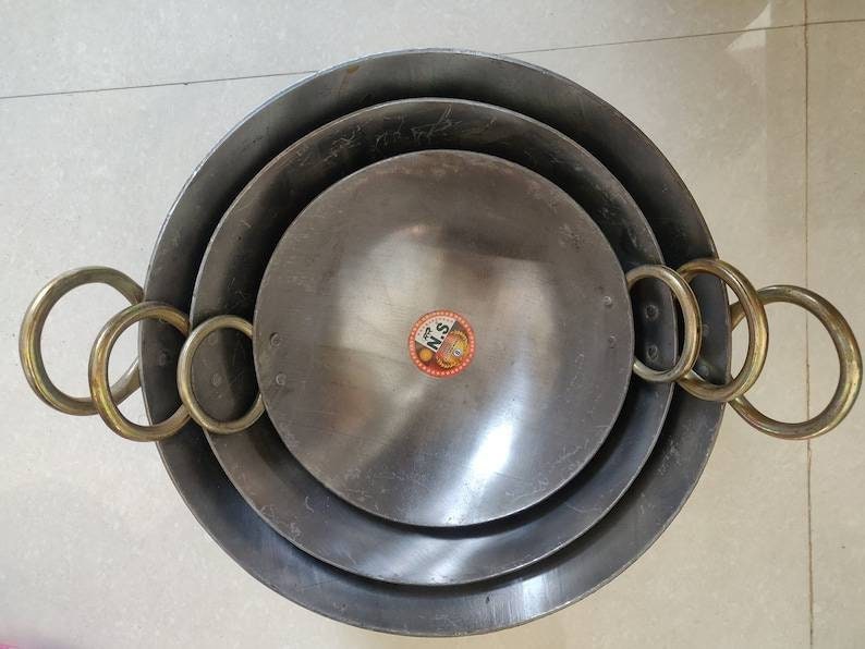 KITCHEN SHOPEE KITCHEN SHOPEE Traditional Iron Fry Kadhai/Pan, Handmade  Loha/Lokhand/Lokhandi Kitchen Kadai Fry Pan for Cooking with Golden Rings,  8