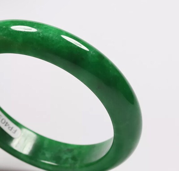 VINTAGE Medium Jadeite Green Jade Bangle Size 58m… - image 10