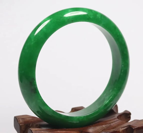 VINTAGE Medium Jadeite Green Jade Bangle Size 58m… - image 1