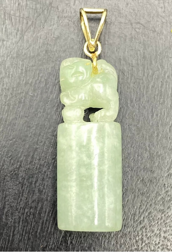 VINTAGE Jadeite Green Jade Pendant 14k Solid Gold 