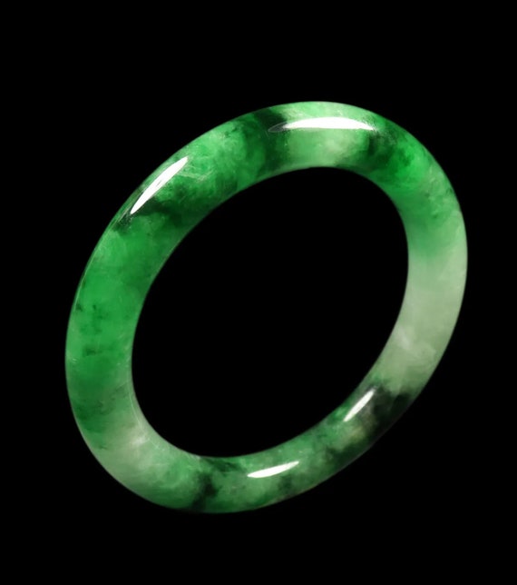 VINTAGE Large Jadeite Green Jade Bangle Size 61mm… - image 7